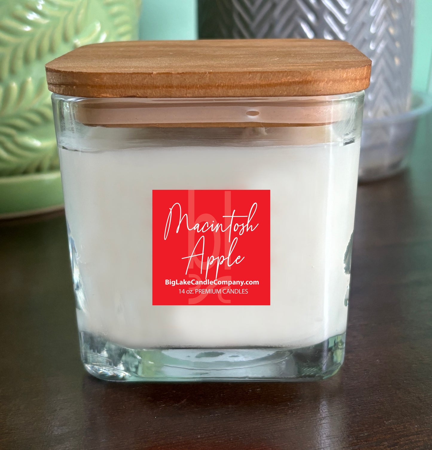 Macintosh Apple Refillable Glass Candle (14 oz.)